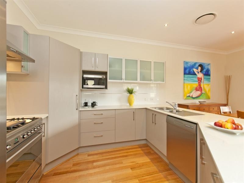 29 Davidson Street, Wynnum QLD 4178