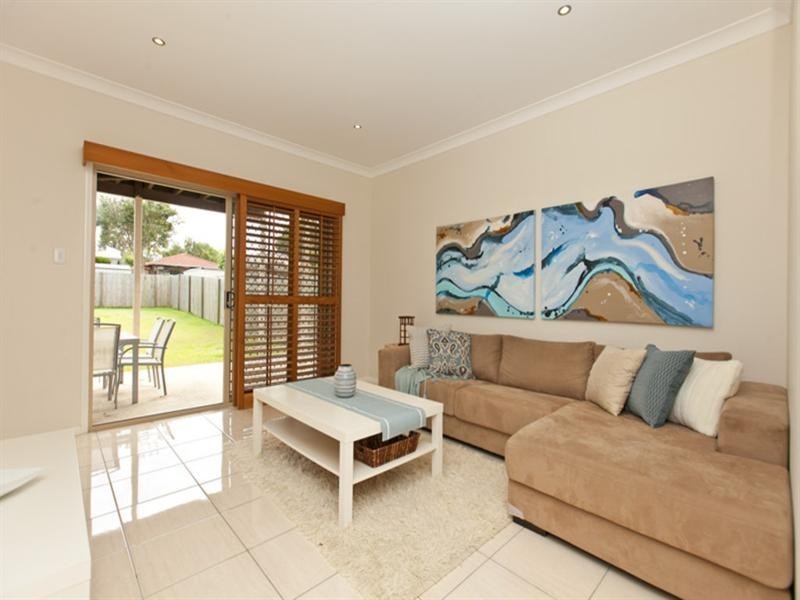 29 Davidson Street, Wynnum QLD 4178