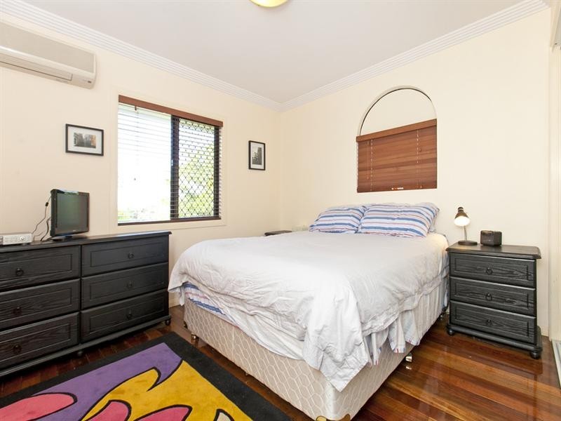 92 Empire Avenue, Manly West QLD 4179