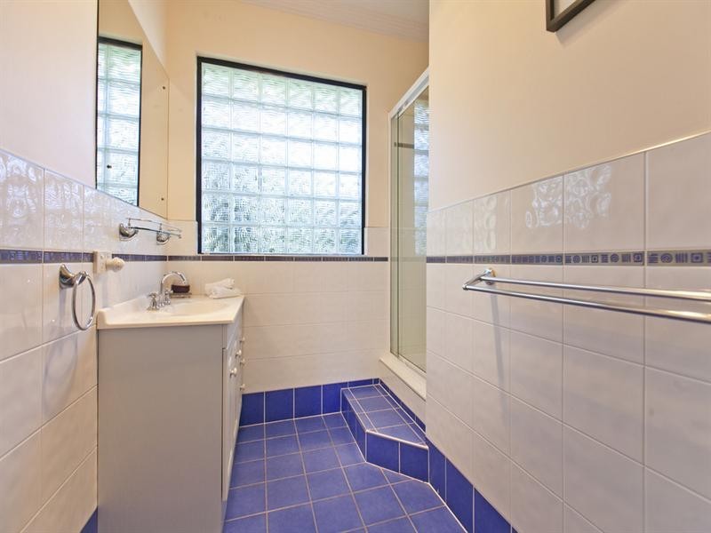 92 Empire Avenue, Manly West QLD 4179