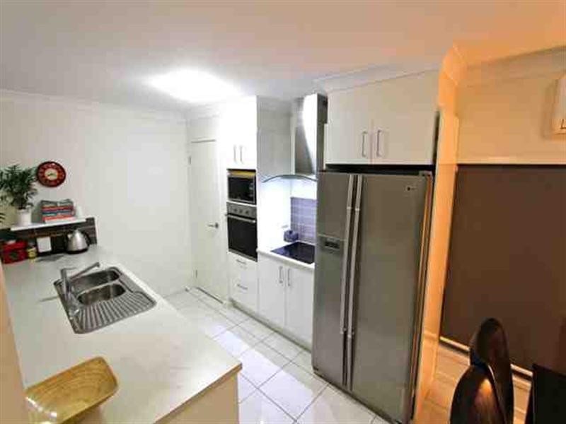 57 Mackenzie Street, Manly West QLD 4179