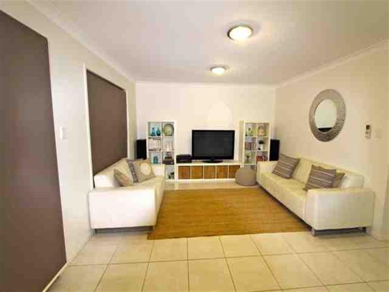 57 Mackenzie Street, Manly West QLD 4179