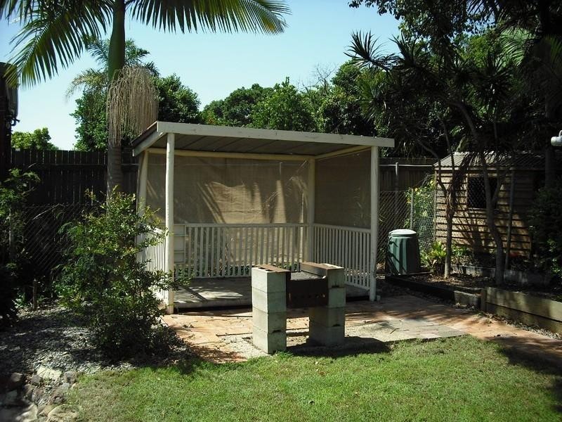 63 Blackwood Road, Manly West QLD 4179