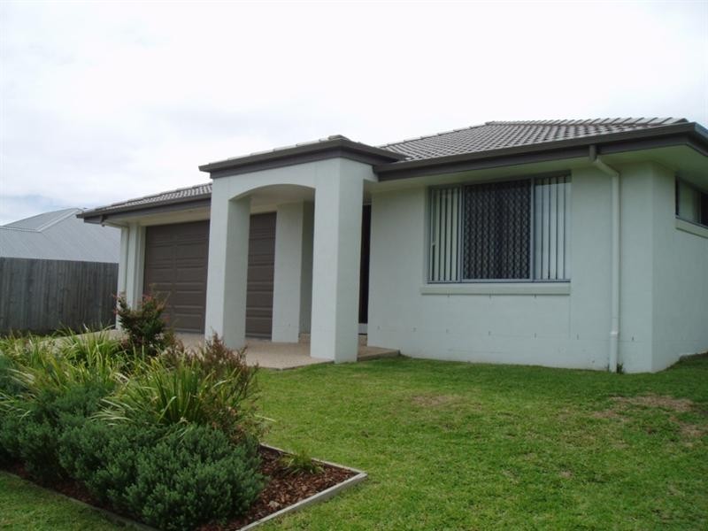 1 Dundee Crescent, Wakerley QLD 4154