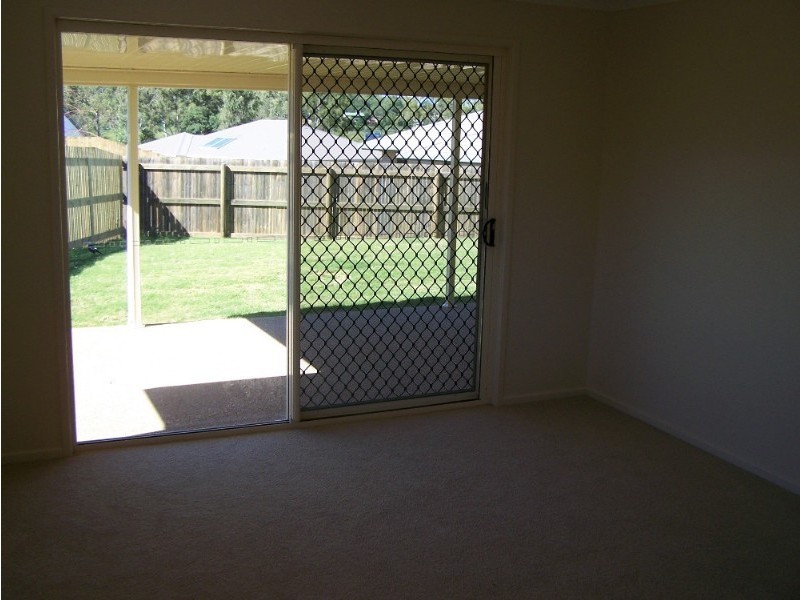 10 Downsfield Place, Yeppoon QLD 4703