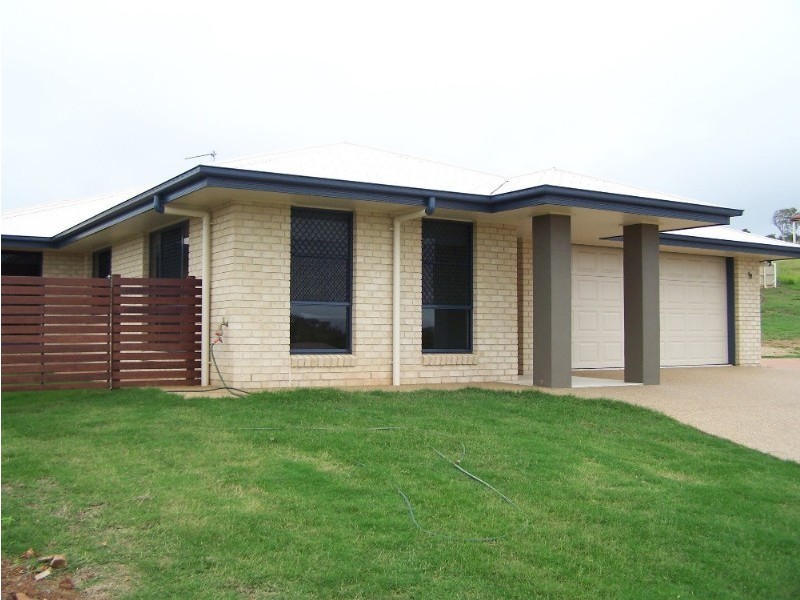 18 Priors Pocket Road, Pacific Heights QLD 4703