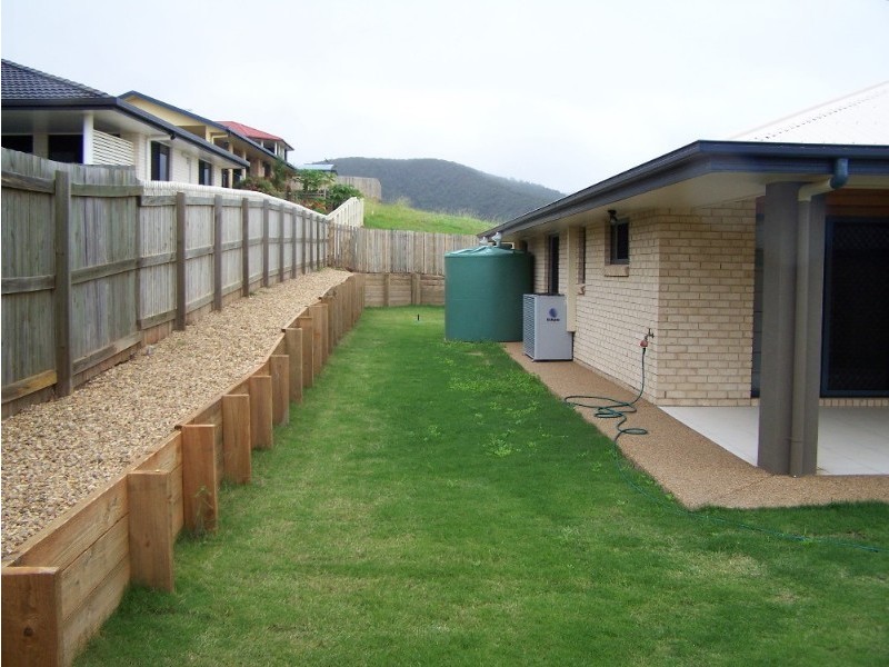 18 Priors Pocket Road, Pacific Heights QLD 4703