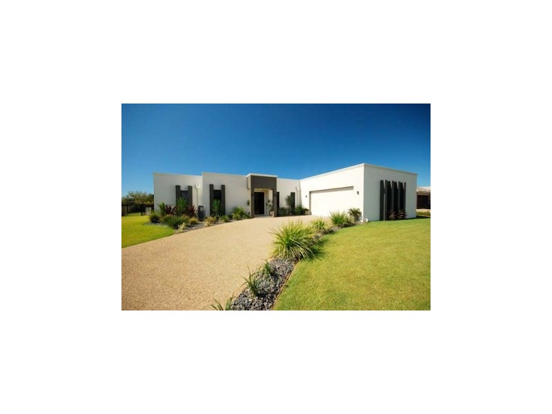 58 Lakeview Circuit, Yeppoon QLD 4703