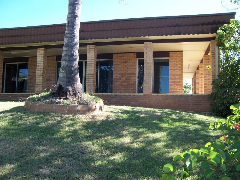 2 Evelyn Street, Yeppoon QLD 4703