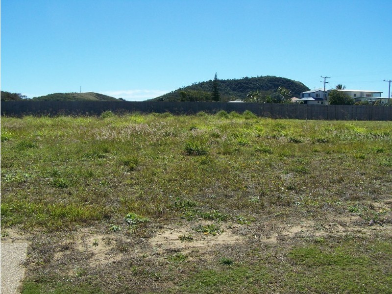 4 Bluewater Bld, Yeppoon QLD 4703