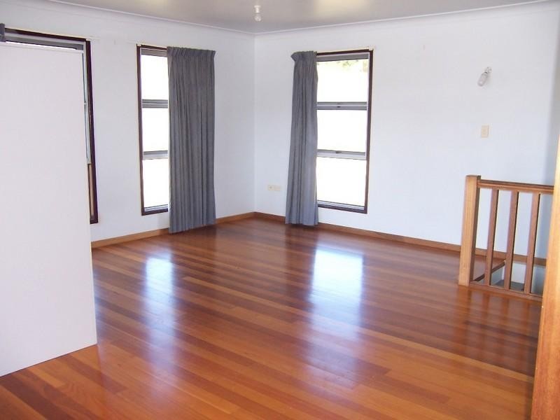 16 Shaw Avenue, Yeppoon QLD 4703