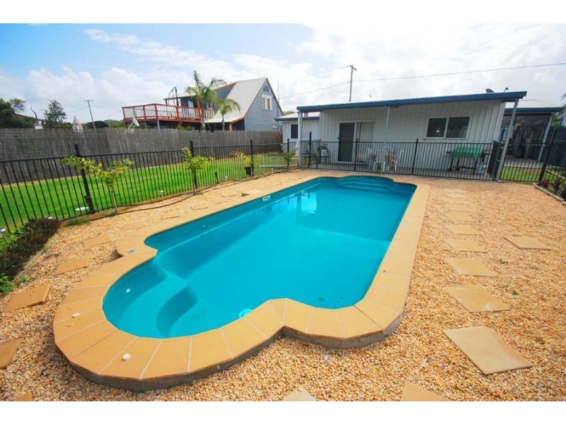 69 Mirraweena Avenue, Yeppoon QLD 4703