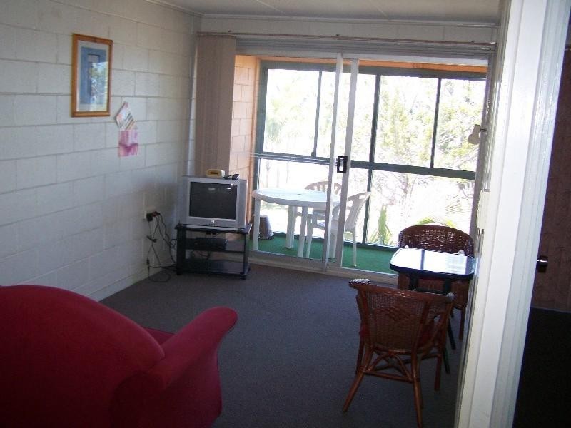 8/10 Anzac Parade, Yeppoon QLD 4703