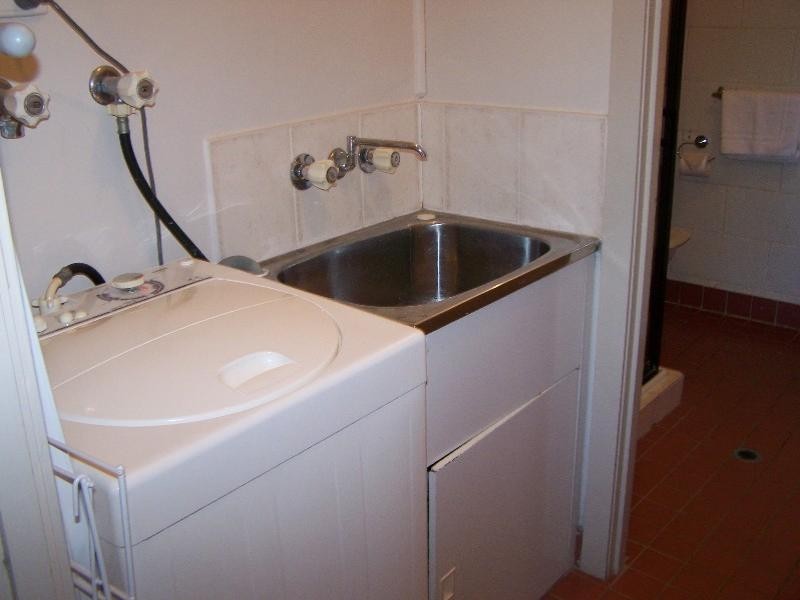 9/10 Anzac Parade, Yeppoon QLD 4703