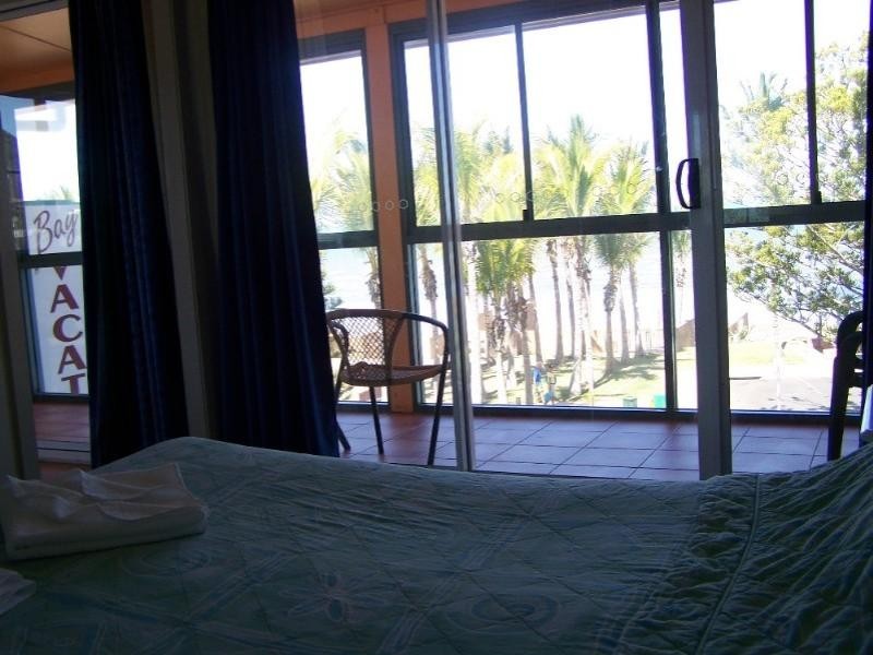9/10 Anzac Parade, Yeppoon QLD 4703