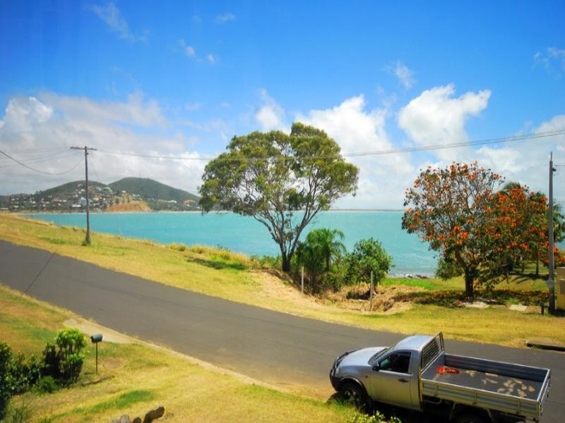 18 Ocean Parade, Cooee Bay QLD 4703