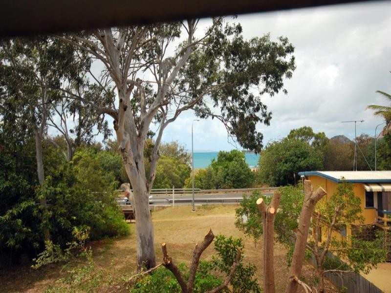 5 Clayton Road, Yeppoon QLD 4703