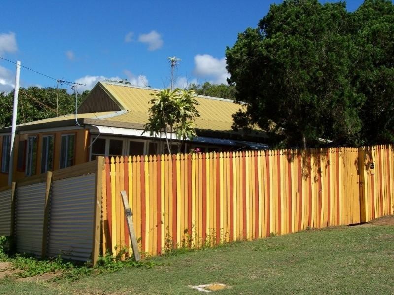 8 Mount Street, Yeppoon QLD 4703