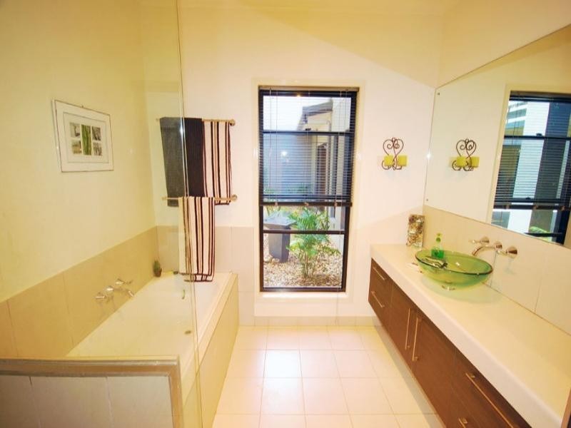 8 Nevallan Drive, Yeppoon QLD 4703