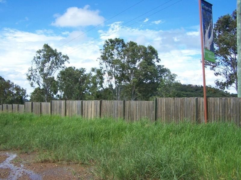 43 Lakeside Drive, Yeppoon QLD 4703