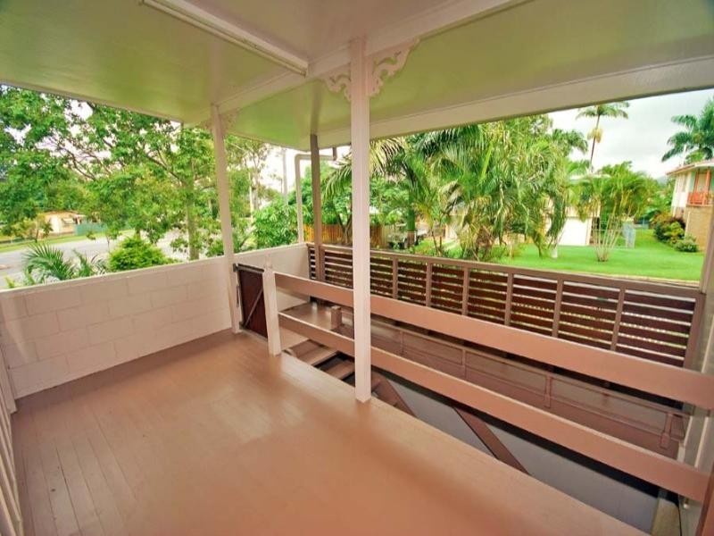 1 Coolsetti Avenue, Yeppoon QLD 4703