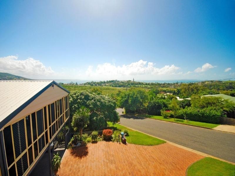 59 Dolphin Crescent, Yeppoon QLD 4703