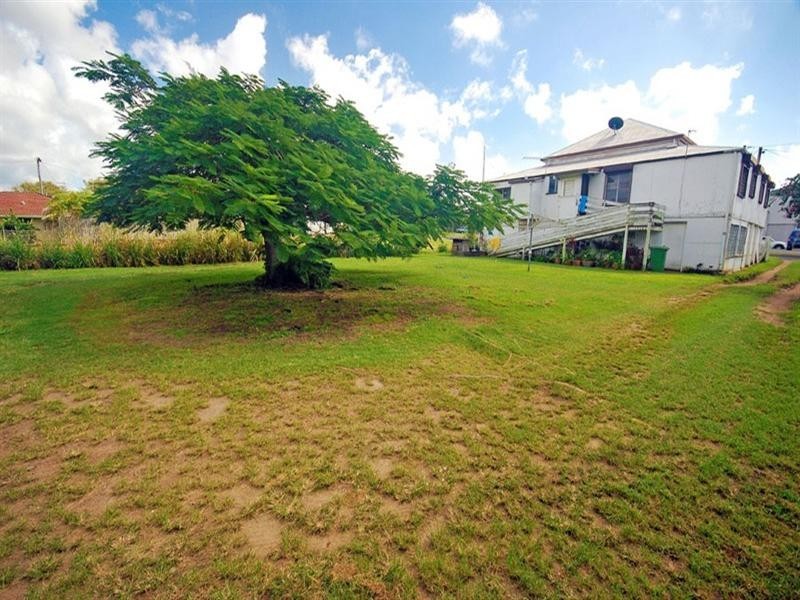 76 – 80 Queen Street, Yeppoon QLD 4703