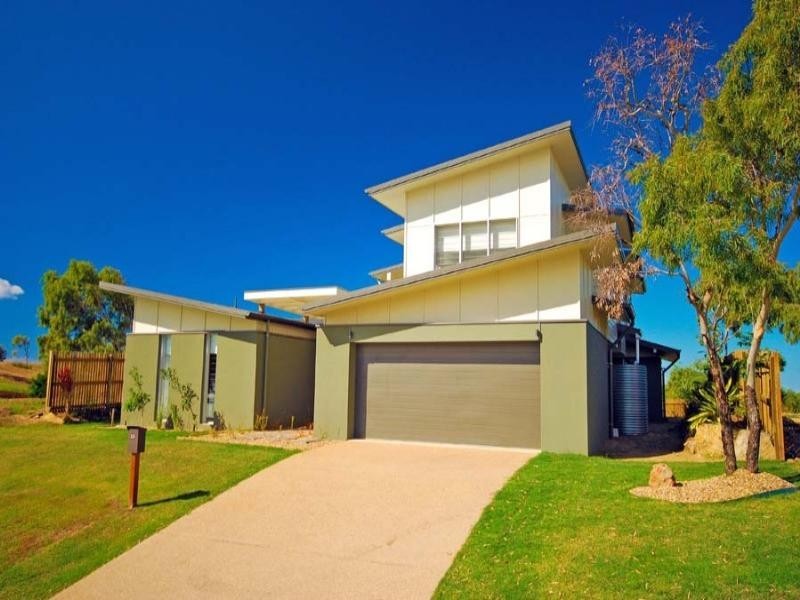 33 Cocoanut Point Drive, Zilzie QLD 4710