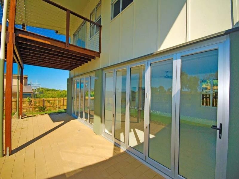 33 Cocoanut Point Drive, Zilzie QLD 4710