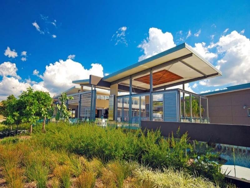 33 Cocoanut Point Drive, Zilzie QLD 4710