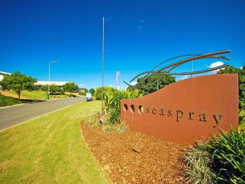 33 Cocoanut Point Drive, Zilzie QLD 4710