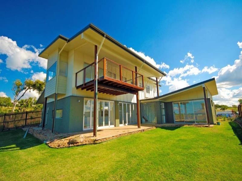 33 Cocoanut Point Drive, Zilzie QLD 4710