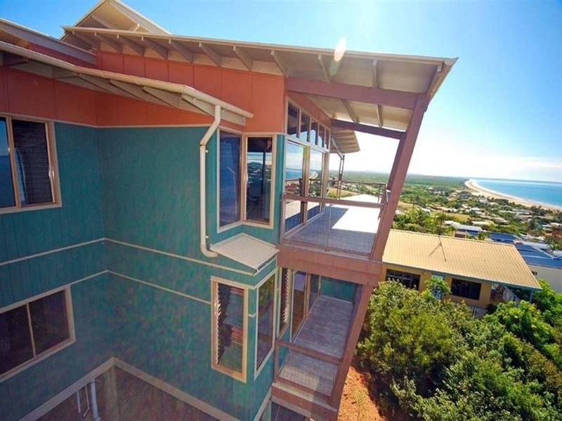 27 Cokas Avenue, Meikleville Hill QLD 4703