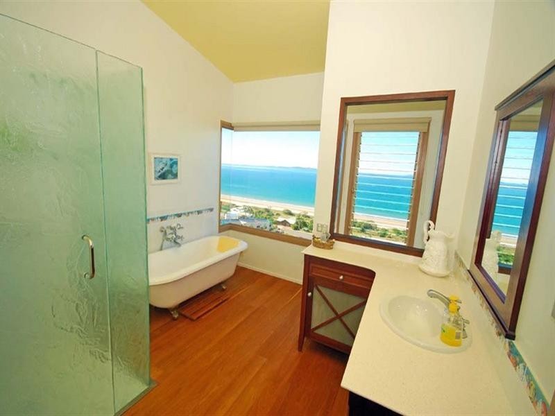 27 Cokas Avenue, Meikleville Hill QLD 4703