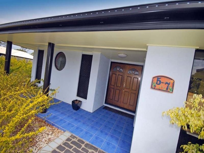 5 Bernborough Drive, Yeppoon QLD 4703