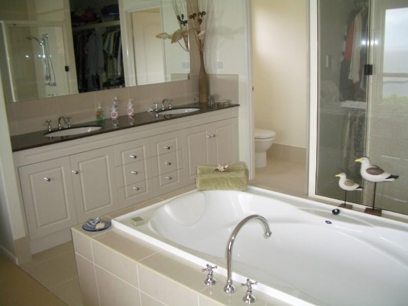 17 Cokas Avenue, Yeppoon QLD 4703