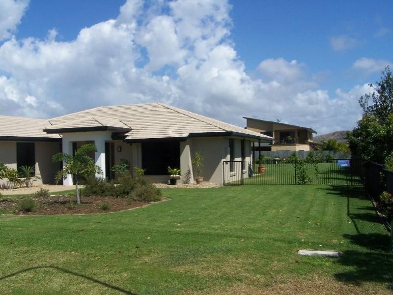 2 Lakeview Circuit, Yeppoon QLD 4703