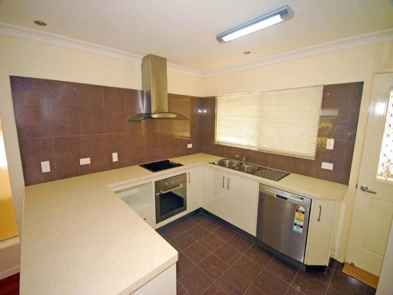 9/4 Maple Street, Yeppoon QLD 4703