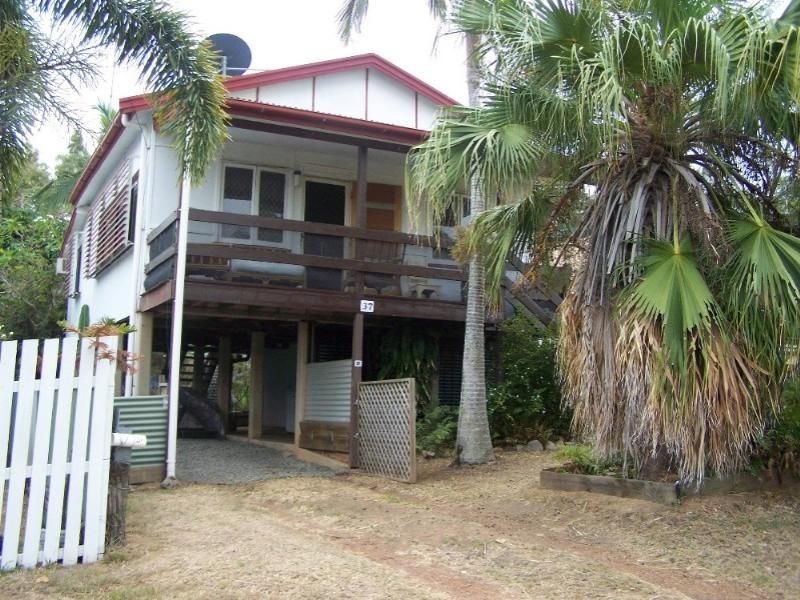 37 Pandanus Street, Yeppoon QLD 4703