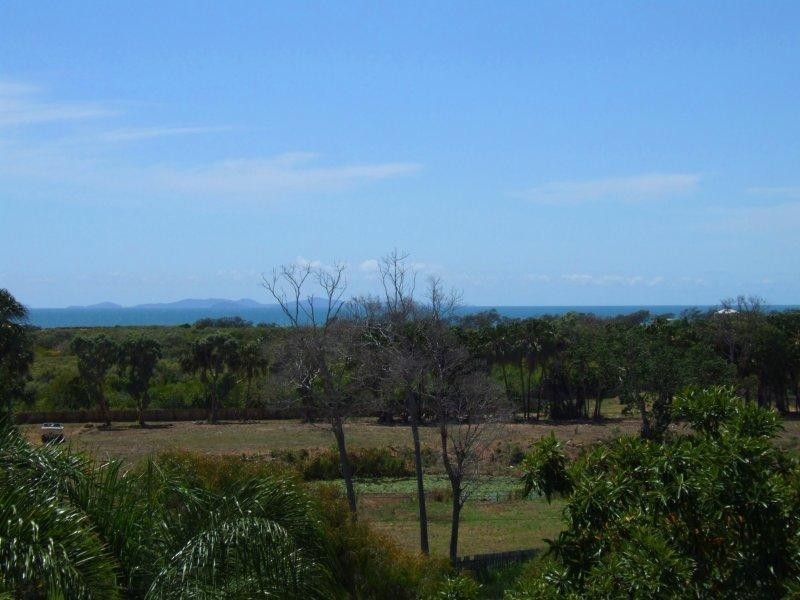 30 Macaulay Way, Yeppoon QLD 4703