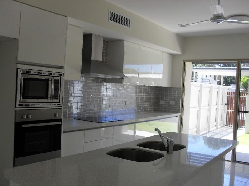 4/24 Melbourne Street, Yeppoon QLD 4703