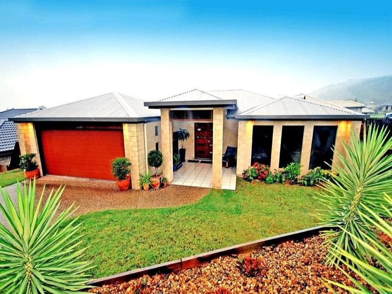 2 Lakeside Drive, Yeppoon QLD 4703