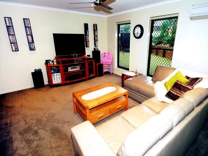 2 Lakeside Drive, Yeppoon QLD 4703