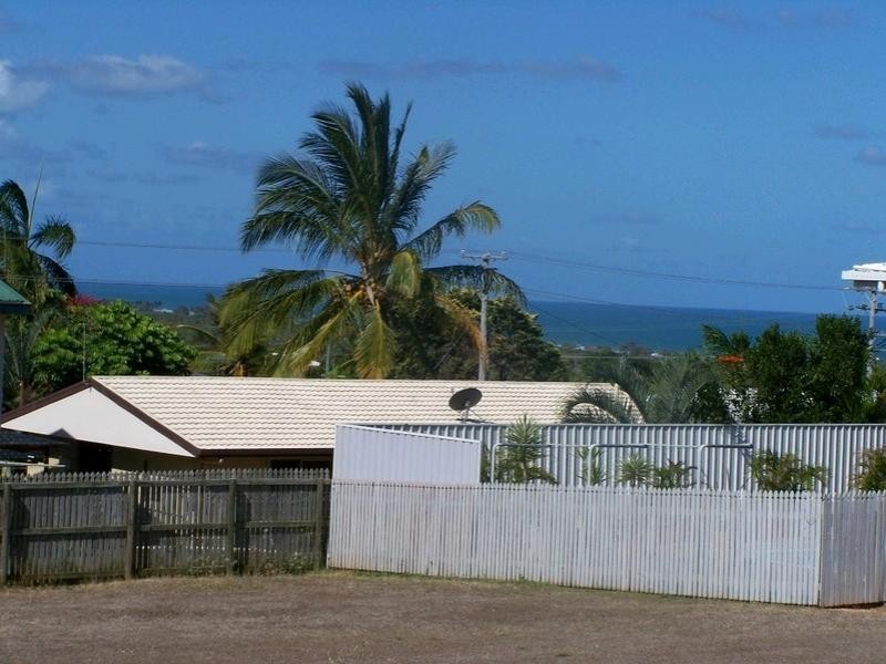 7 Hermes Street, Yeppoon QLD 4703
