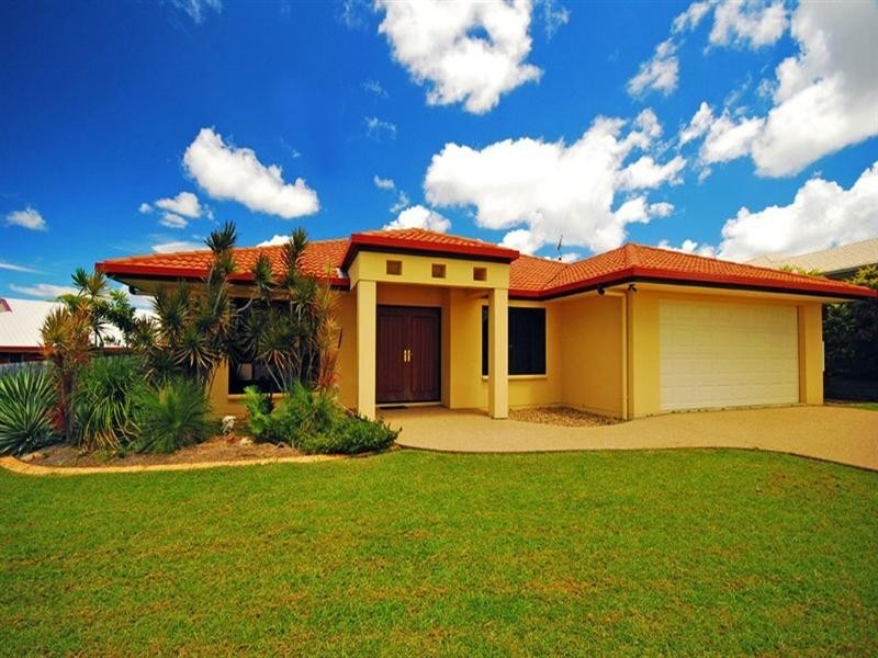 2 Caribbean Crescent, Yeppoon QLD 4703