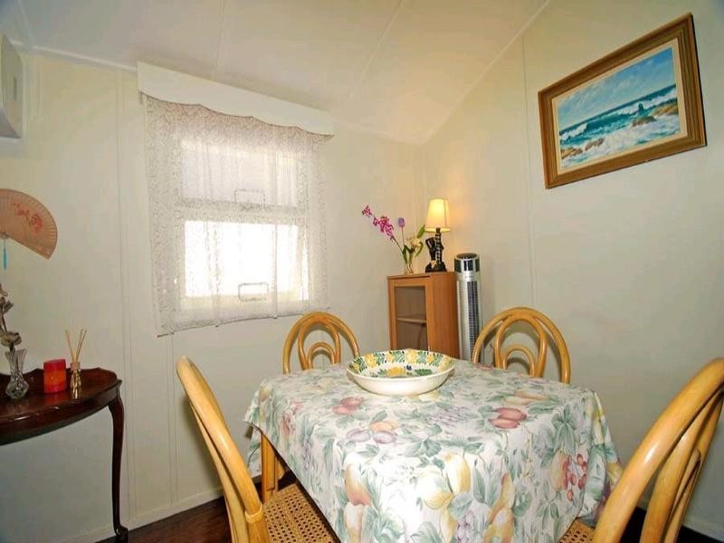 27 Matthew Flinders Drive, Cooee Bay QLD 4703