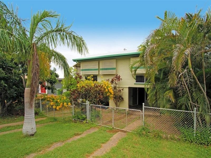 32 Evelyn Street, Yeppoon QLD 4703