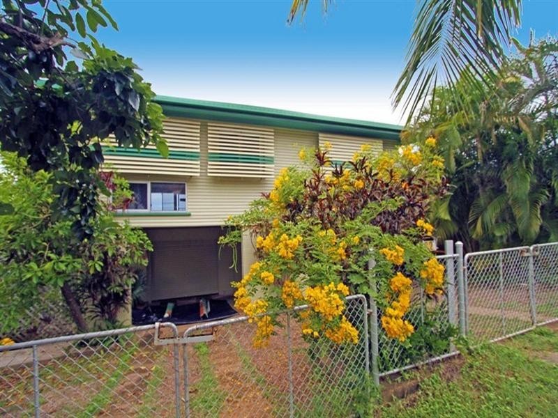 32 Evelyn Street, Yeppoon QLD 4703