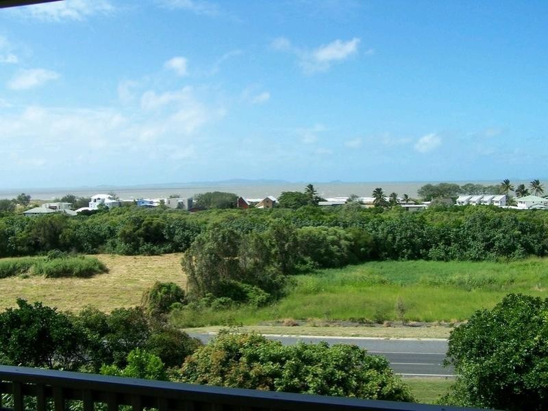 59 Strow Street, Yeppoon QLD 4703