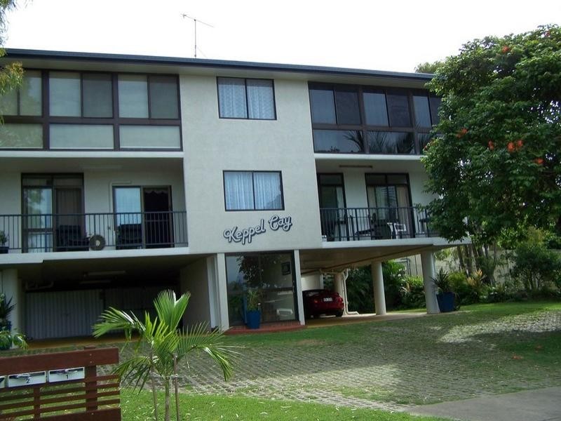 4/4 Rose Street, Yeppoon QLD 4703